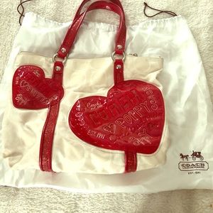 Offers!!! White Coach poppy purse